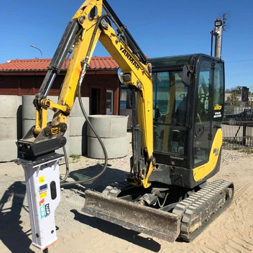 Minikoparka z młotem